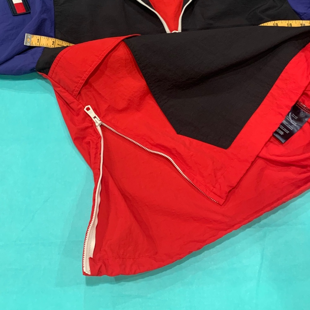 Tommy Hilfiger 1/4 Zip Windbreaker Hoodie - Picture 9 of 9